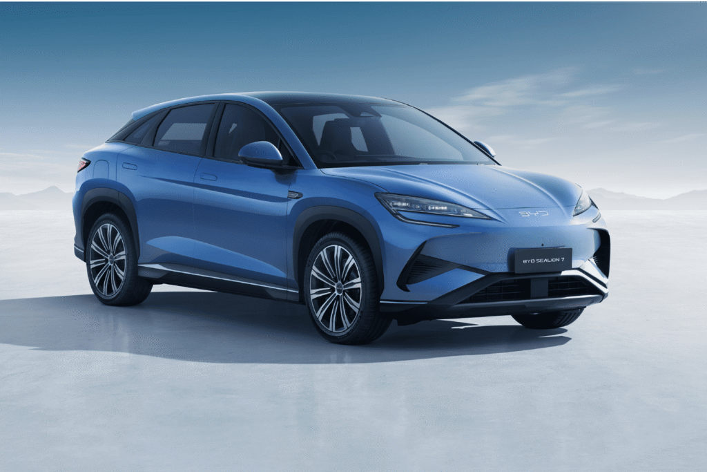 BYD 씨라이언7 측면