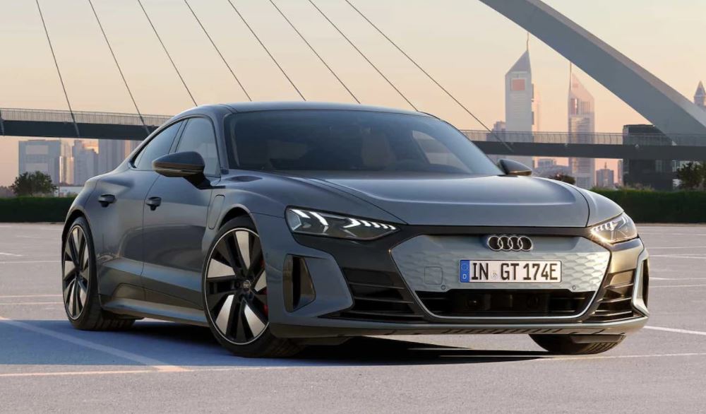2026 아우디 e-트론 GT 측면
