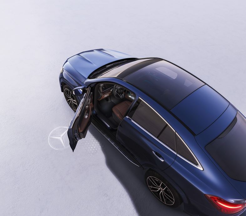 벤츠 GLE 클래스를 위에서 본 모습