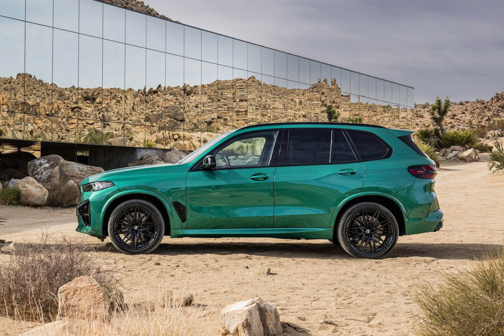 초록색 2026 BMW X5 M 컴페티션