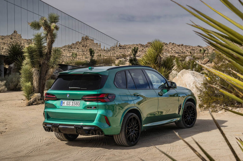 초록색 2026 BMW X5 M 컴페티션