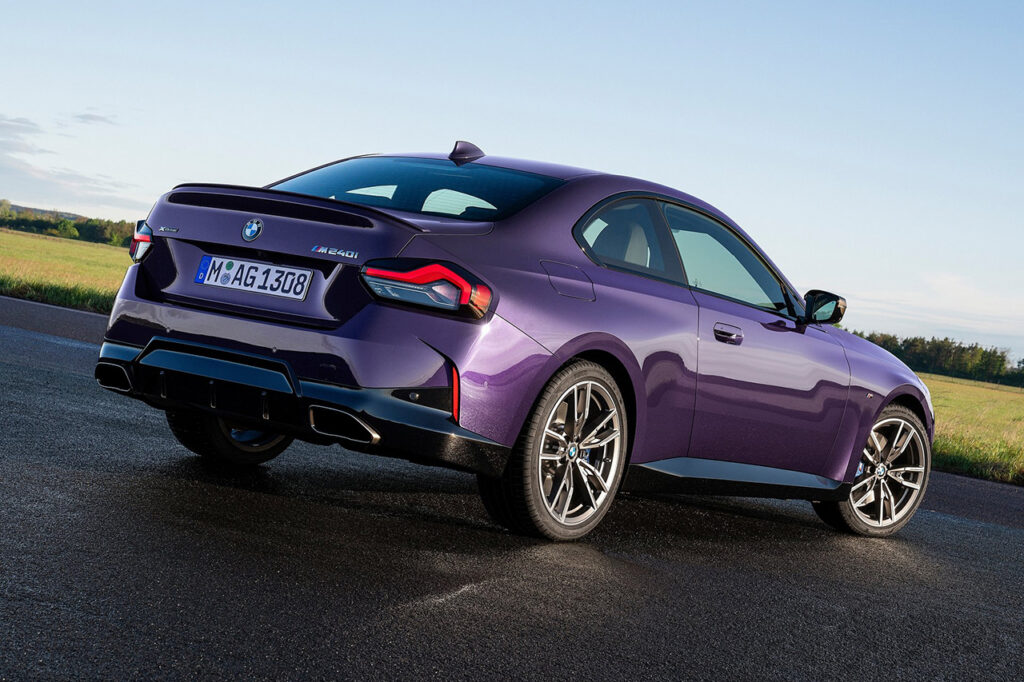 보라색 2026 BMW 2시리즈 쿠페