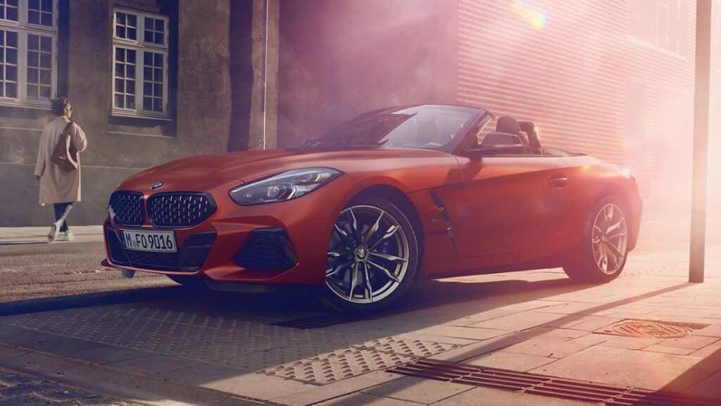 빨간색 2026 BMW Z4 M40i  앞모습
