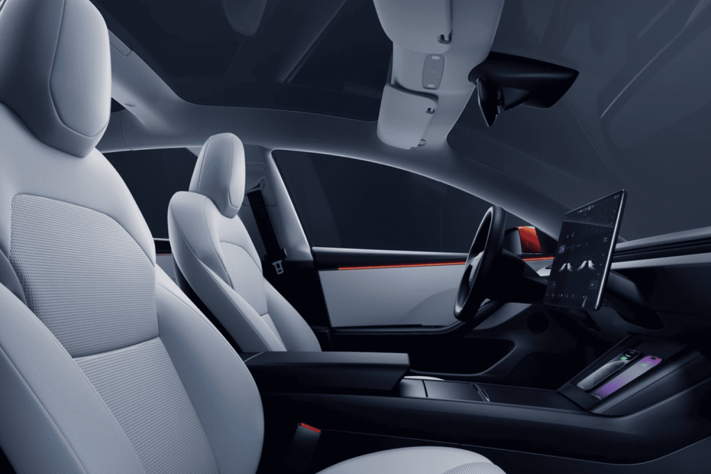 테슬라 모델 3 롱 레인지 RWD 내부