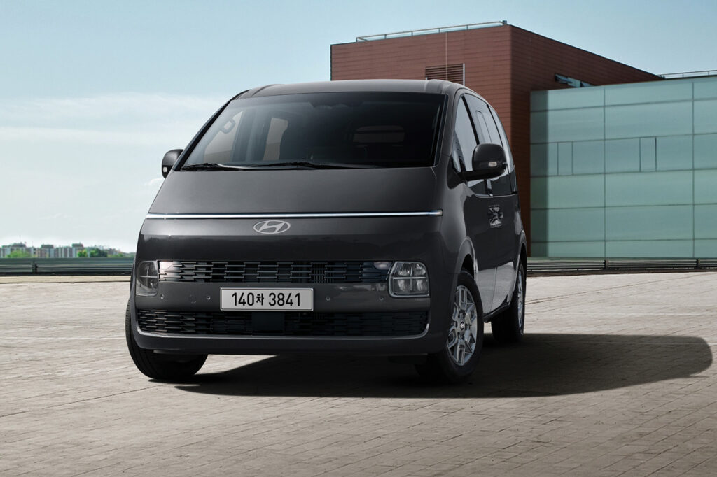 현대 더 뉴 스타리아 하이브리드 정면