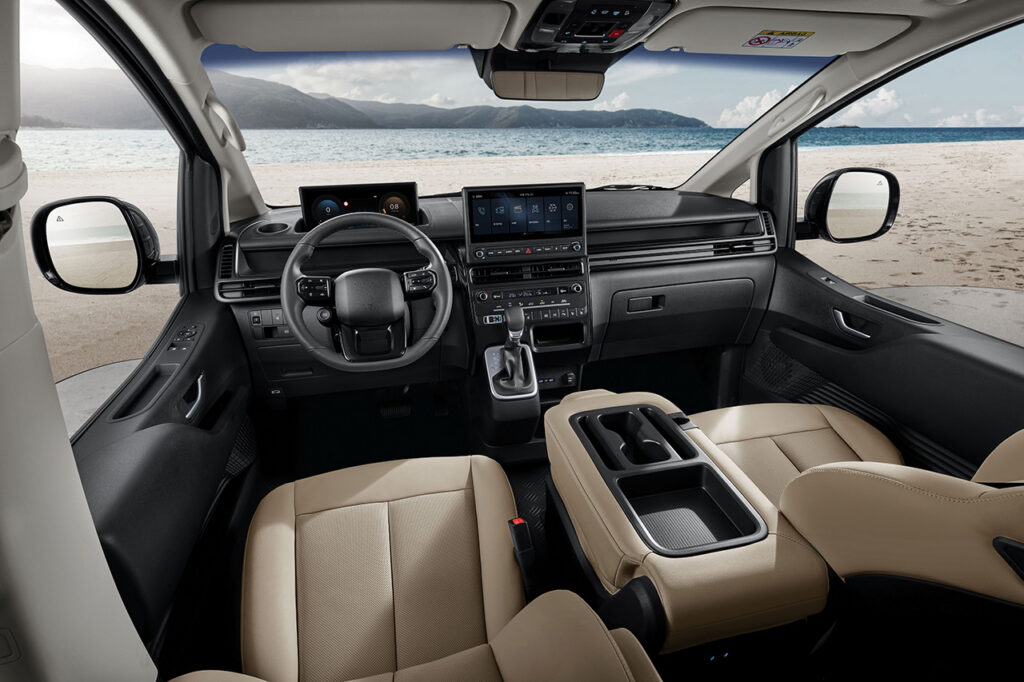 현대 더 뉴 스타리아 하이브리드 실내