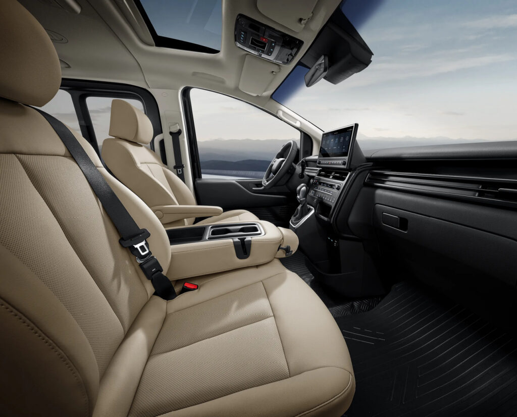 현대 더 뉴 스타리아 하이브리드 인테리어