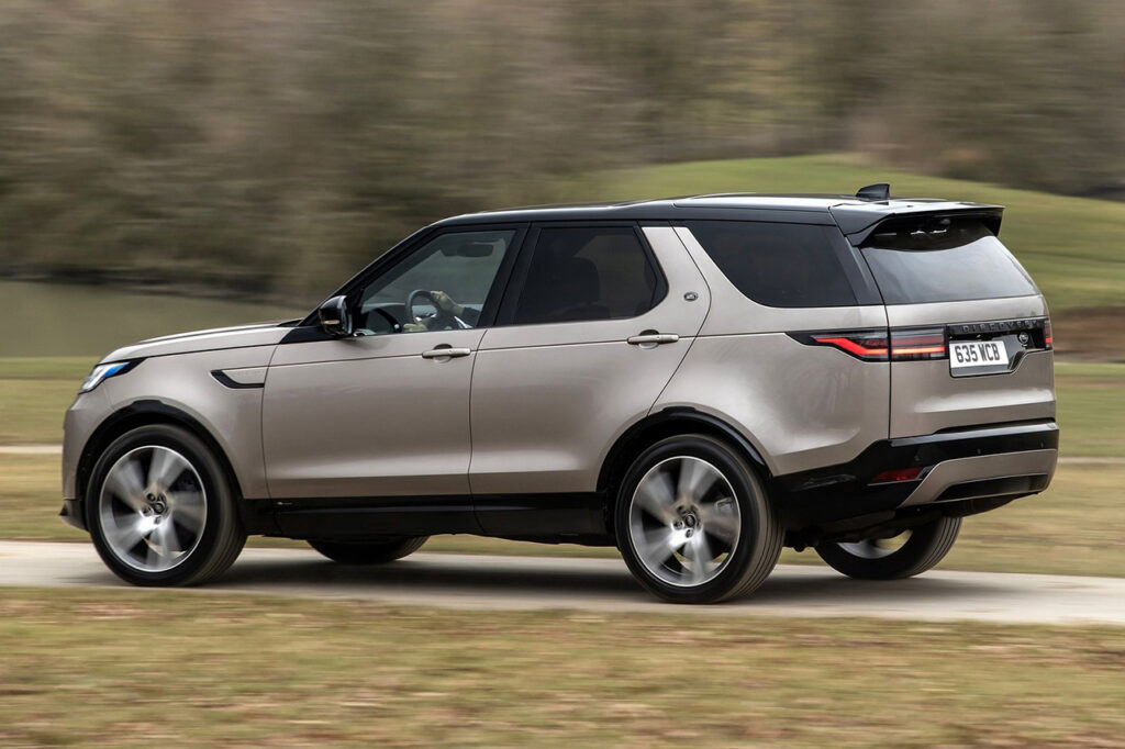 2026 랜드로버 디스커버리 측면 모습