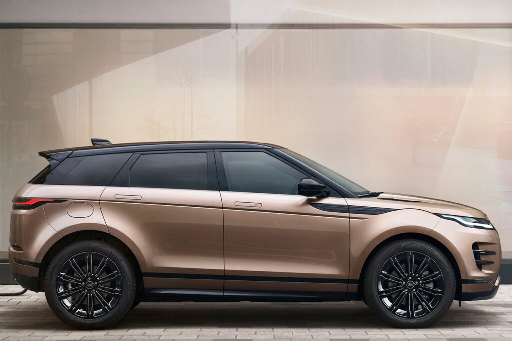 2026 랜드로버 레인지로버 이보크 2세대 측면모습