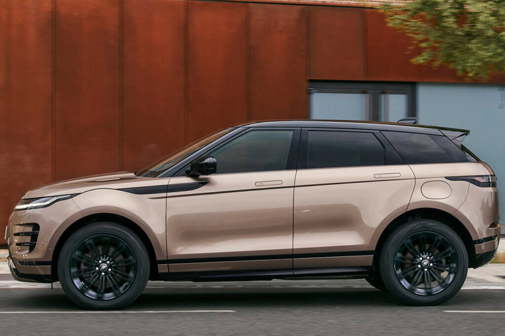 2026 랜드로버 레인지로버 이보크 2세대 측면모습