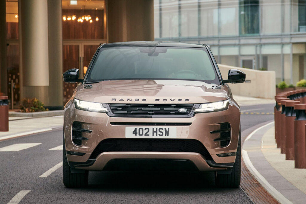 2026 랜드로버 레인지로버 이보크 2세대 정면 모습