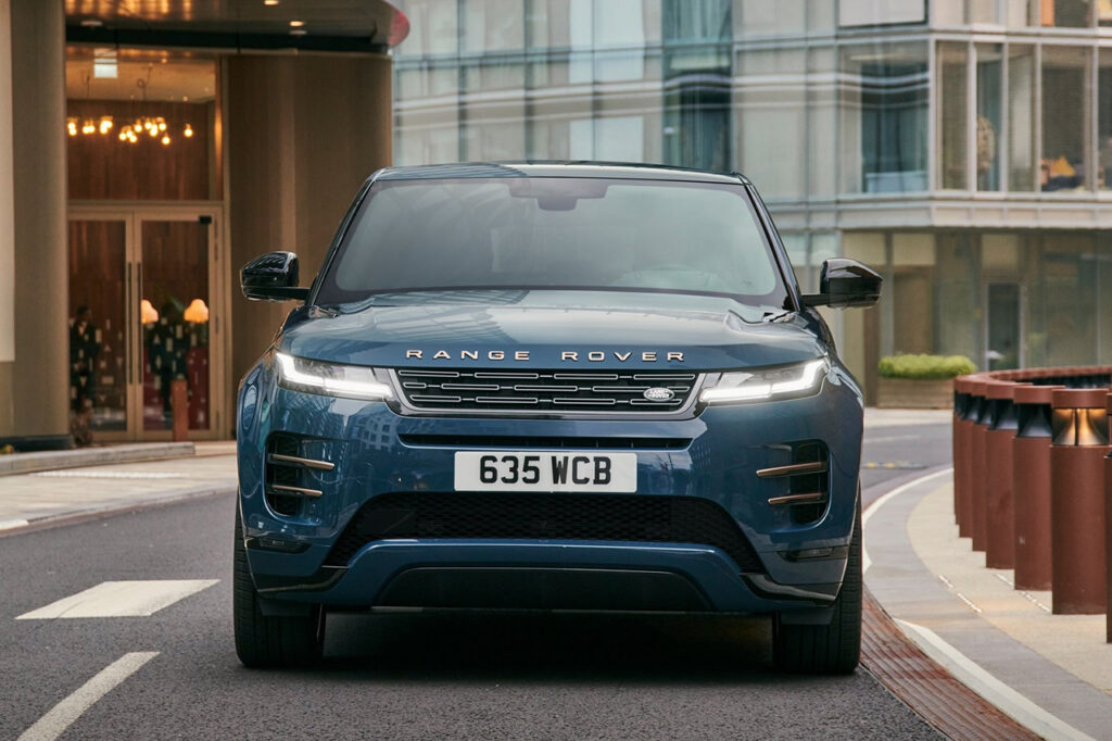 2026 랜드로버 레인지로버 이보크 2세대 정면 모습