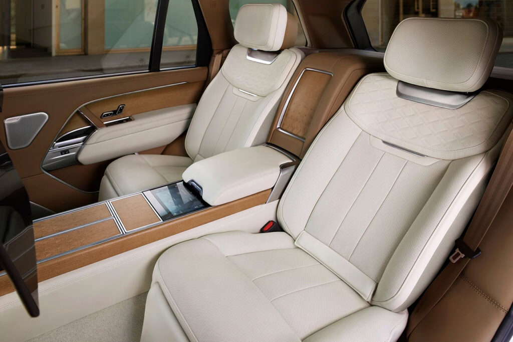 2026 랜드로버 레인지로버 5세대 2열