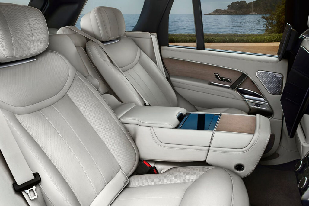 2026 랜드로버 레인지로버 5세대 2열