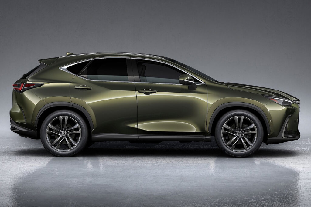 카키색 2026 렉서스 NX