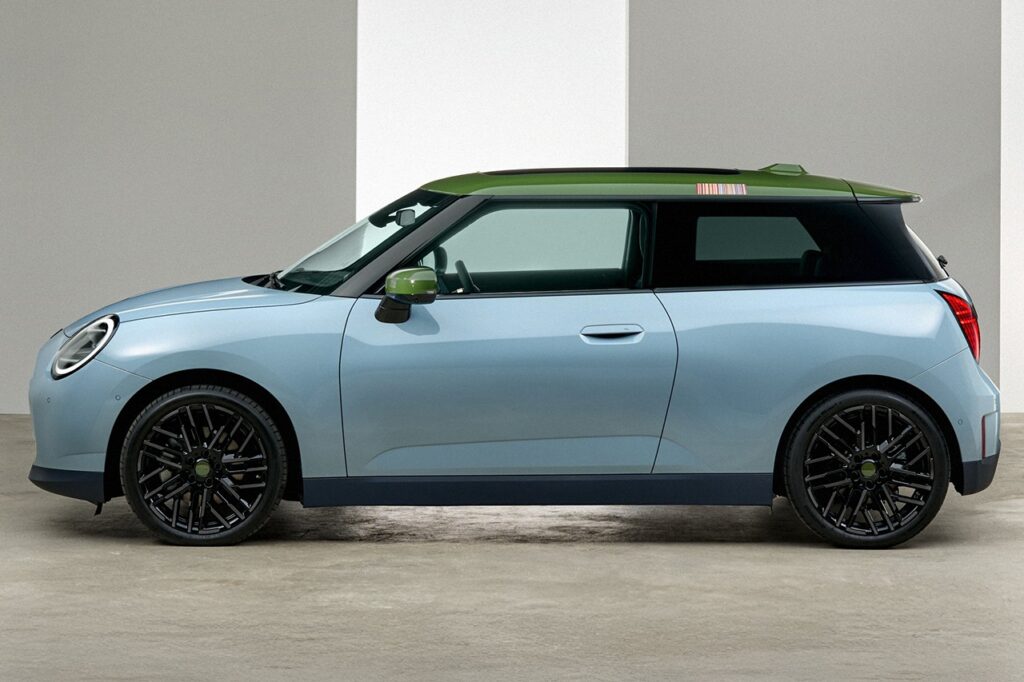 2026 미니 쿠퍼 일렉트릭(4세대) 측면 모습