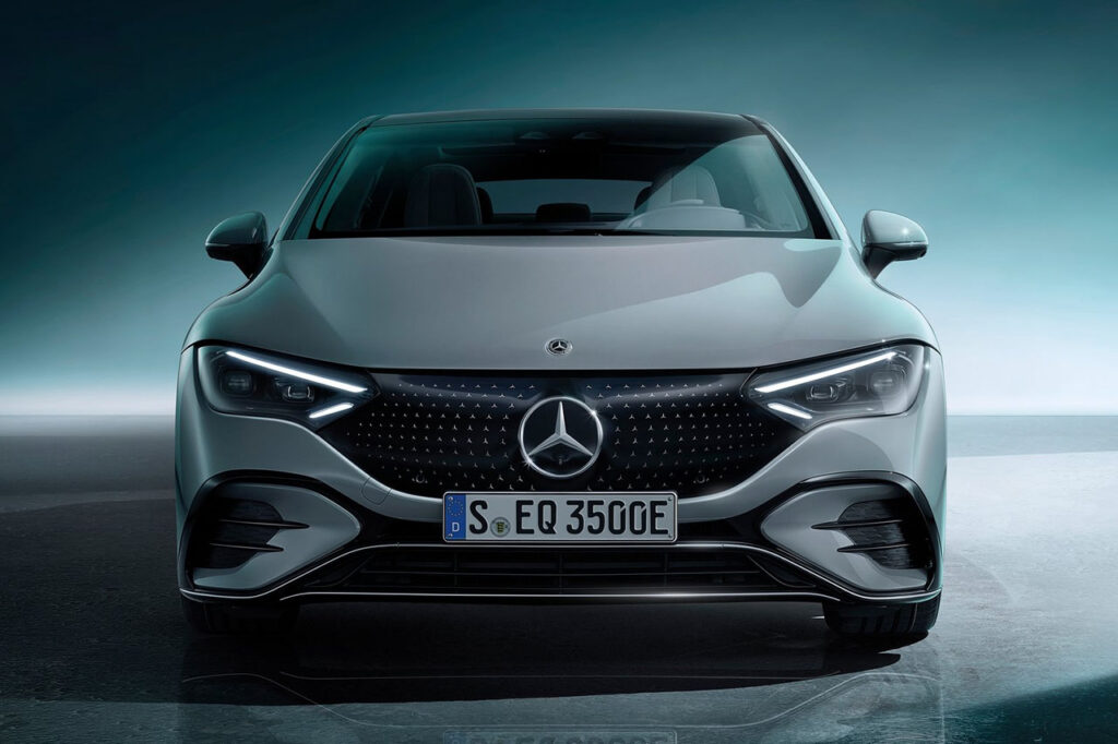 2026 벤츠 EQE 정면모습