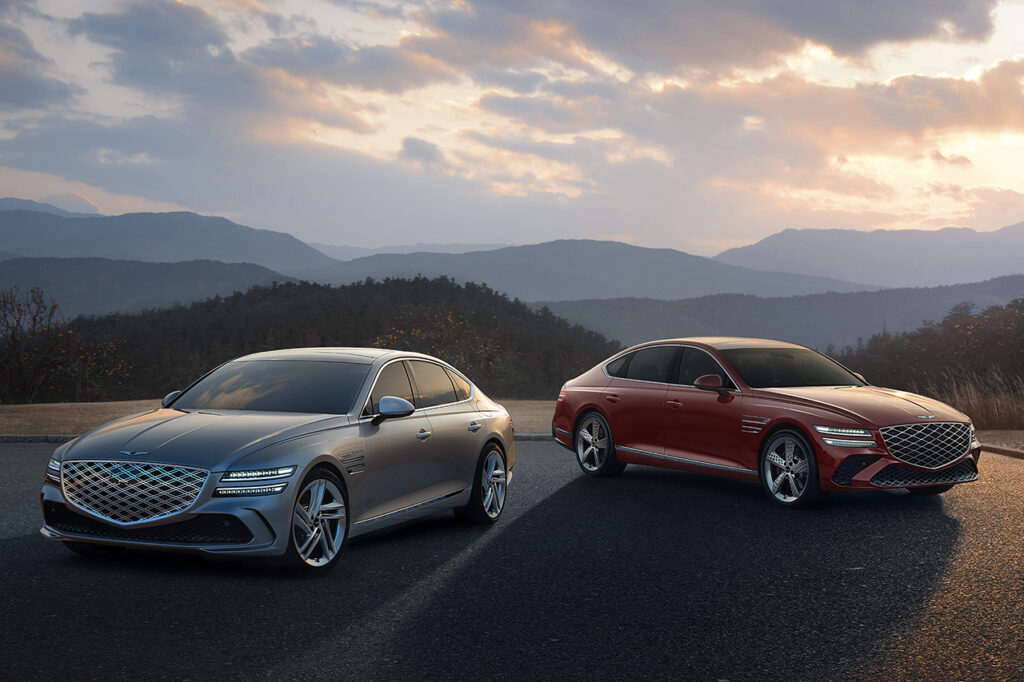 2026 제네시스 뉴 G80 두대가 서있다