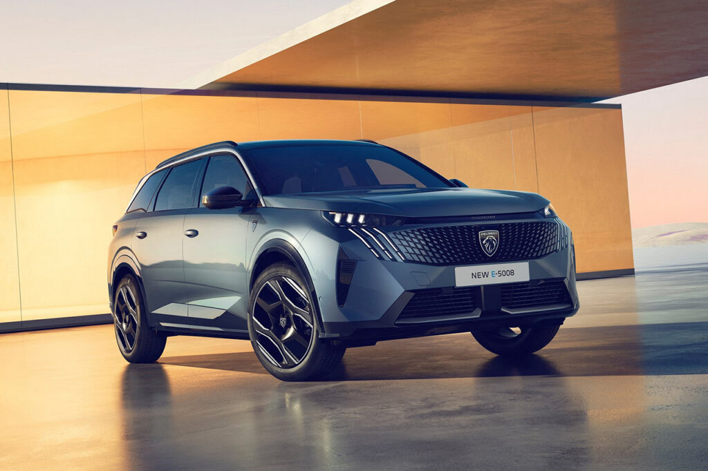 푸조 5008 하이브리드