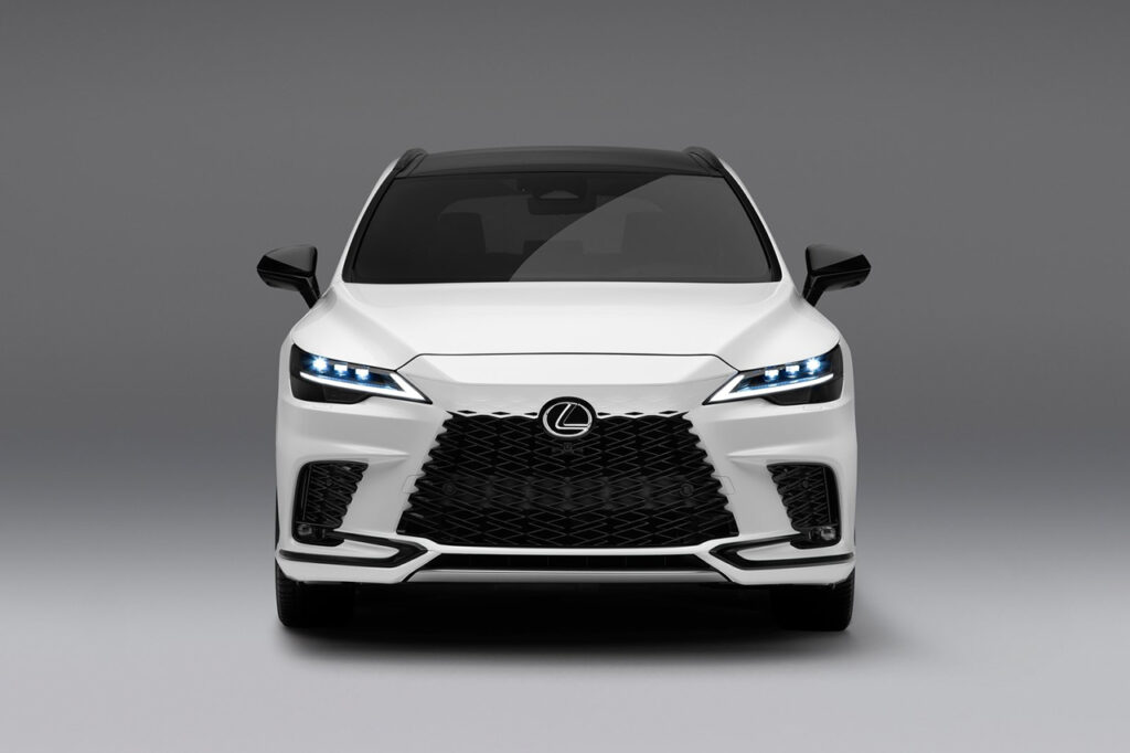 흰색 2026 렉서스 RX 정면모습