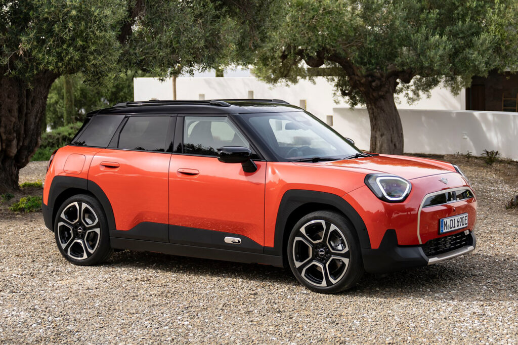 2026 미니 에이스맨 옆모습