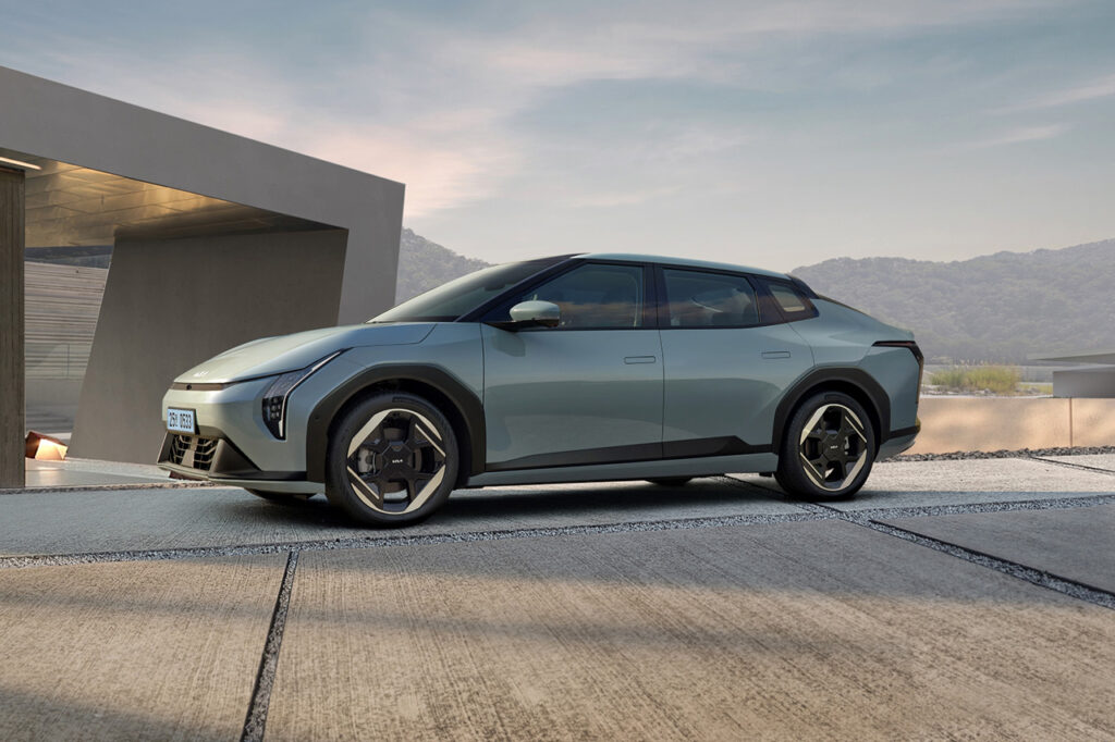 2026 기아 EV4 옆모습