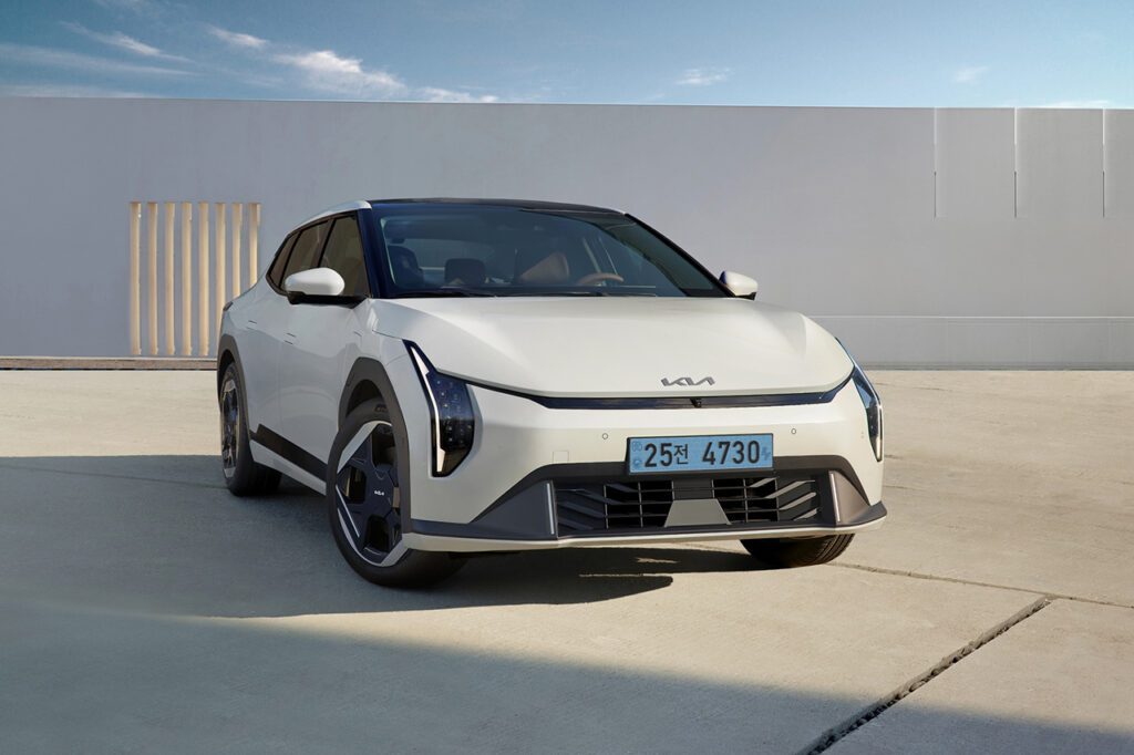 2026 기아 EV4 앞모습