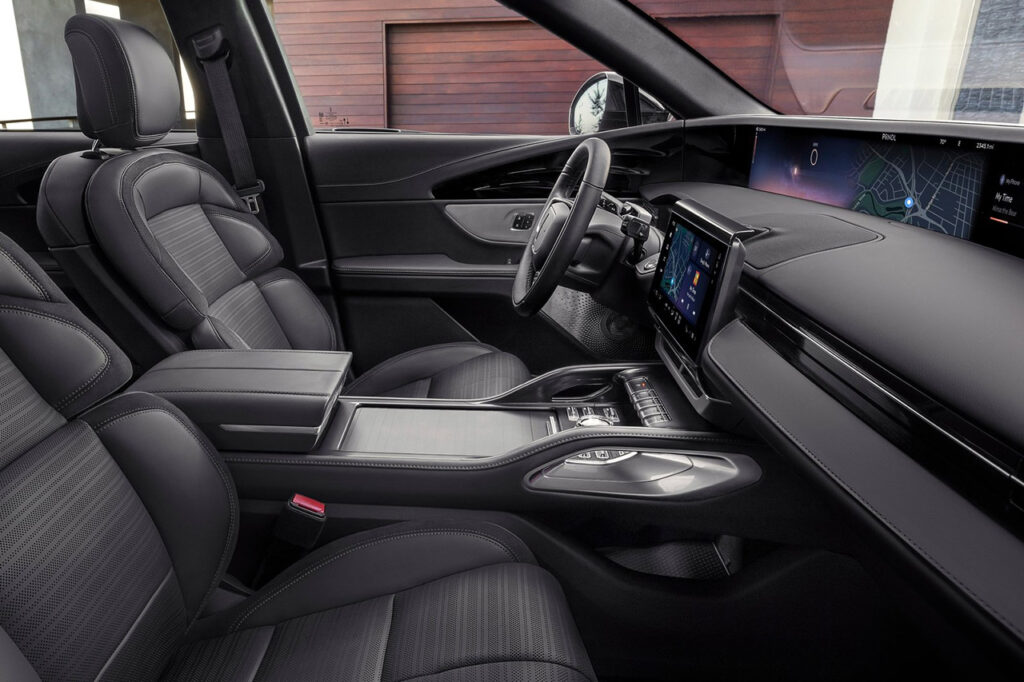 2026 링컨 노틸러스 하이브리드 1열 모습