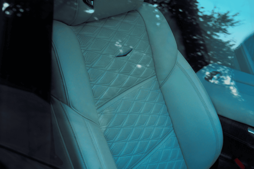 2026 캐딜락 에스컬레이드 실내 시트