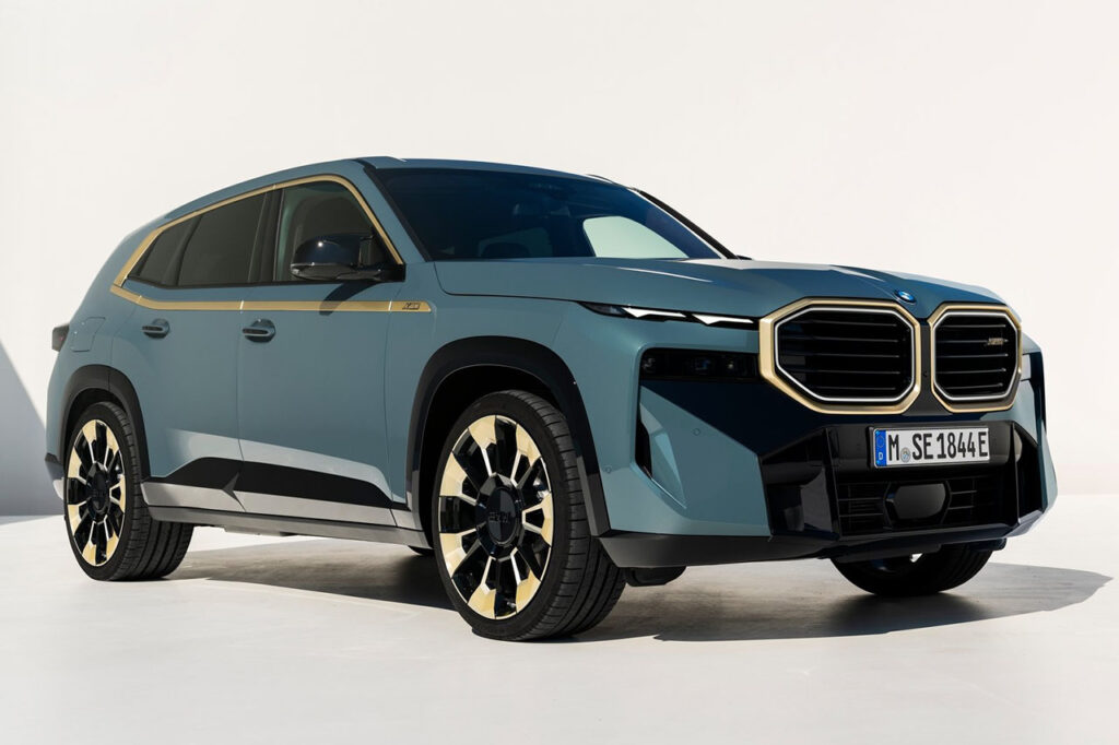 2026 BMW XM 옆모습