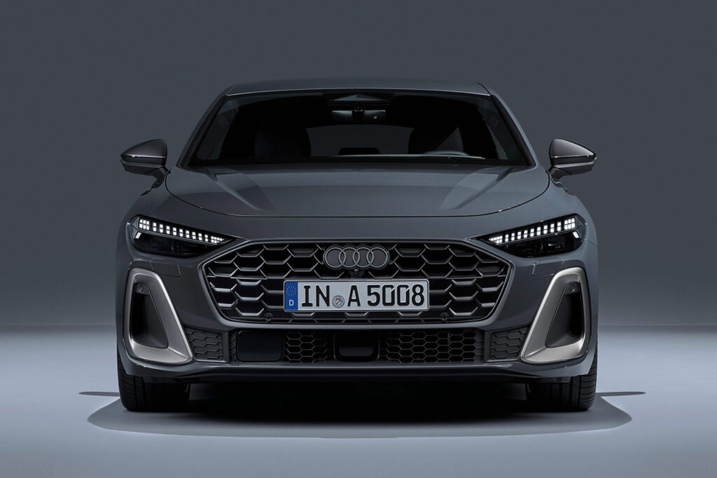 2026 아우디 A5(3세대) 정면모습