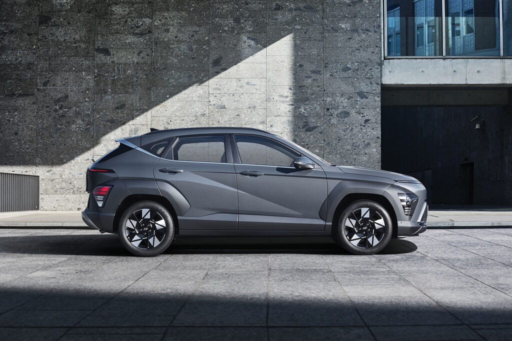 2027 현대 코나(SX2) 옆모습