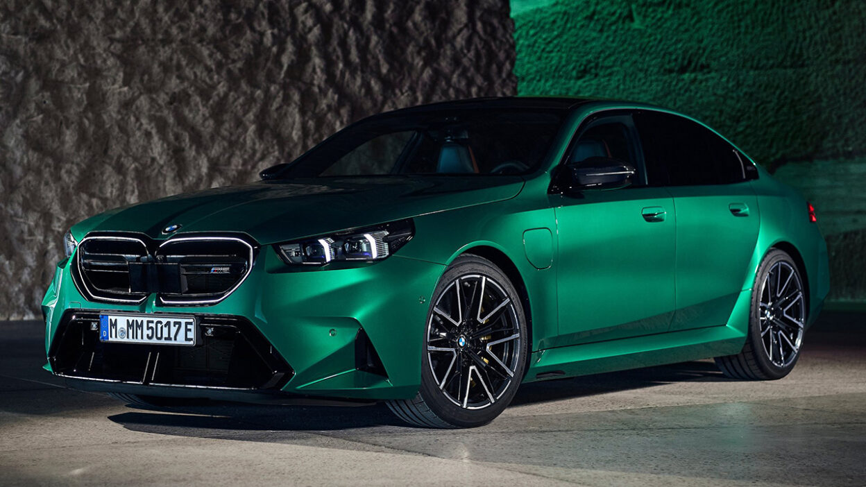 2027 BMW M5 전측면 모습
