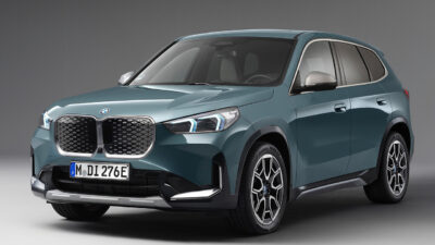2027 BMW iX1 전측면 모습