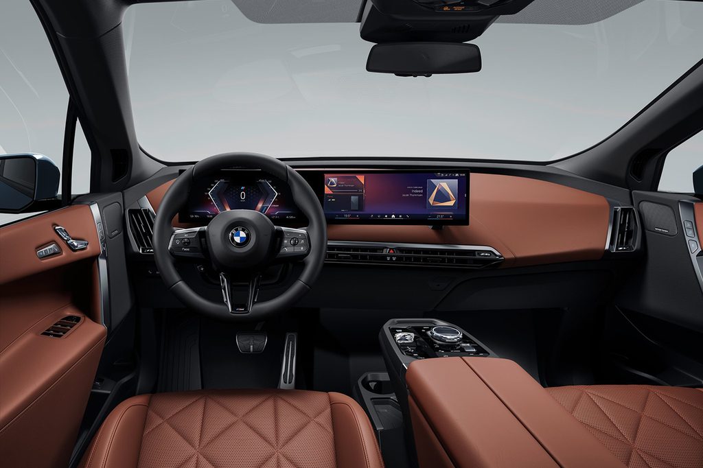 2027 BMW iX 1열 모습