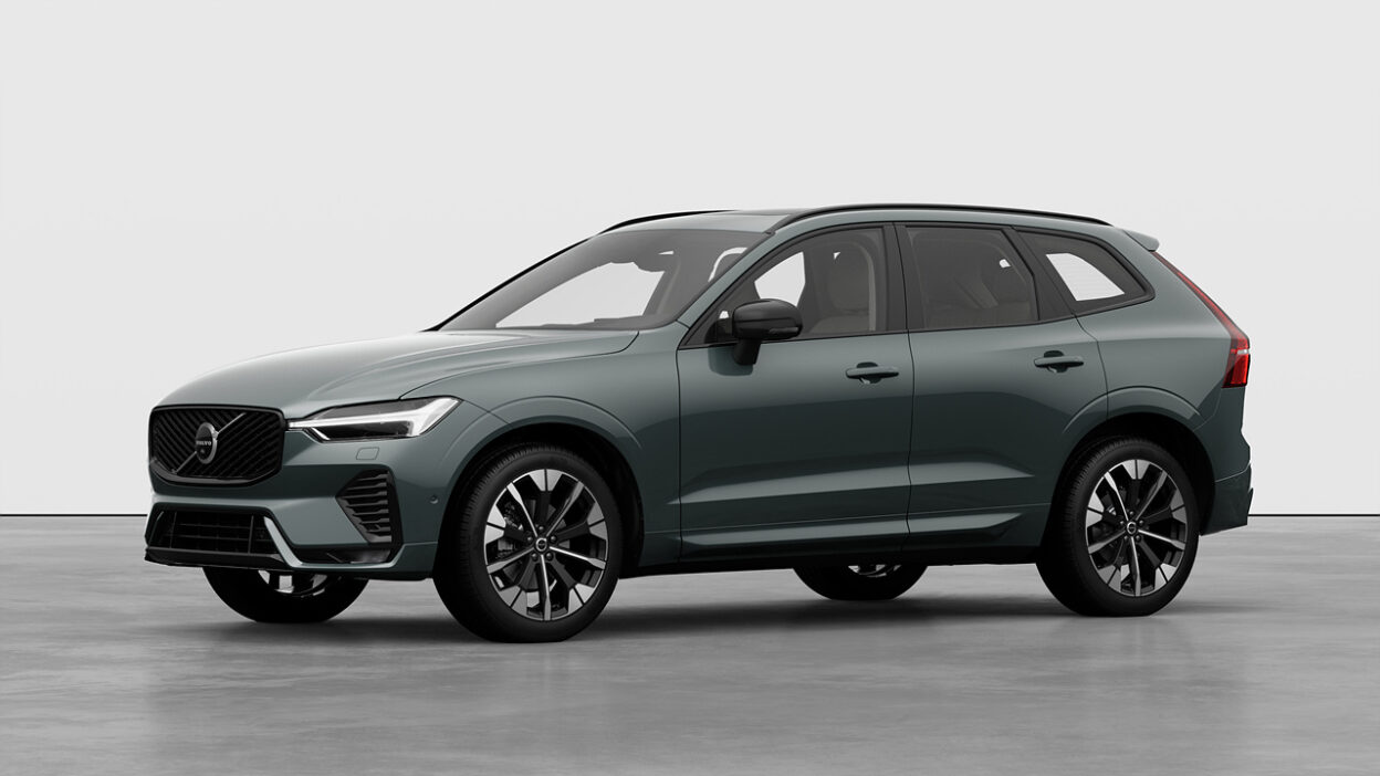 볼보 XC60의 전측면모습
