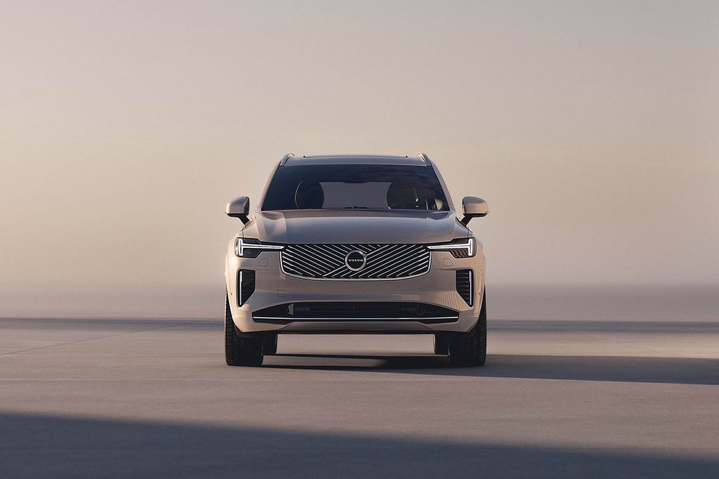 2027 볼보 XC90의 전면모습