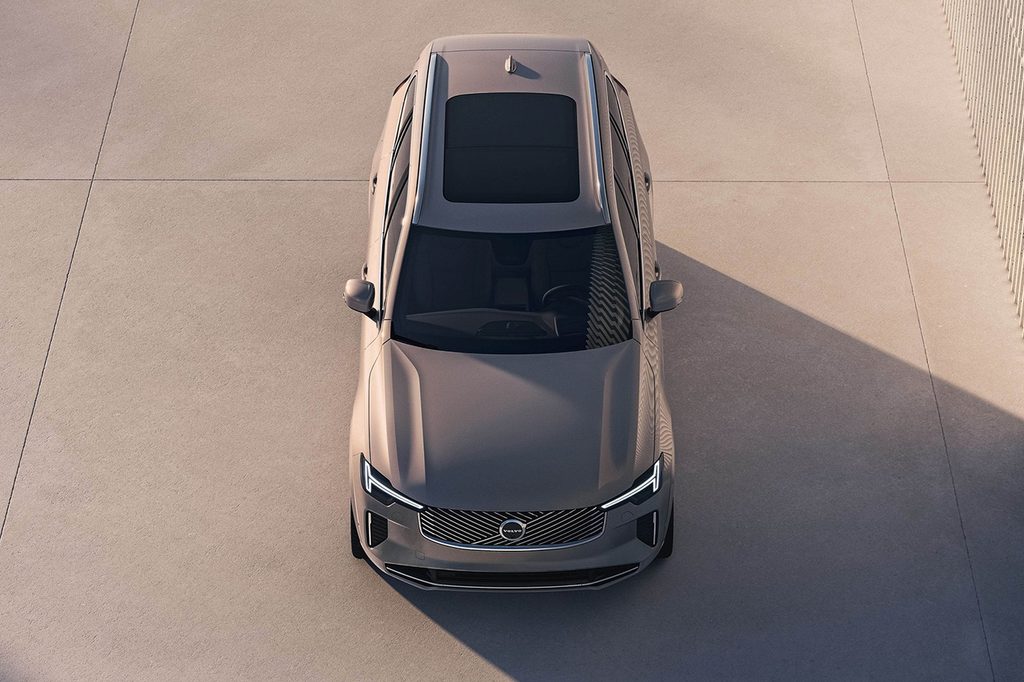 위에서 내려다 본 2027 볼보 XC90